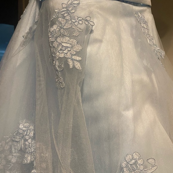 Womens, asymmetrical homecoming dress, size 2. - Picture 3 of 7